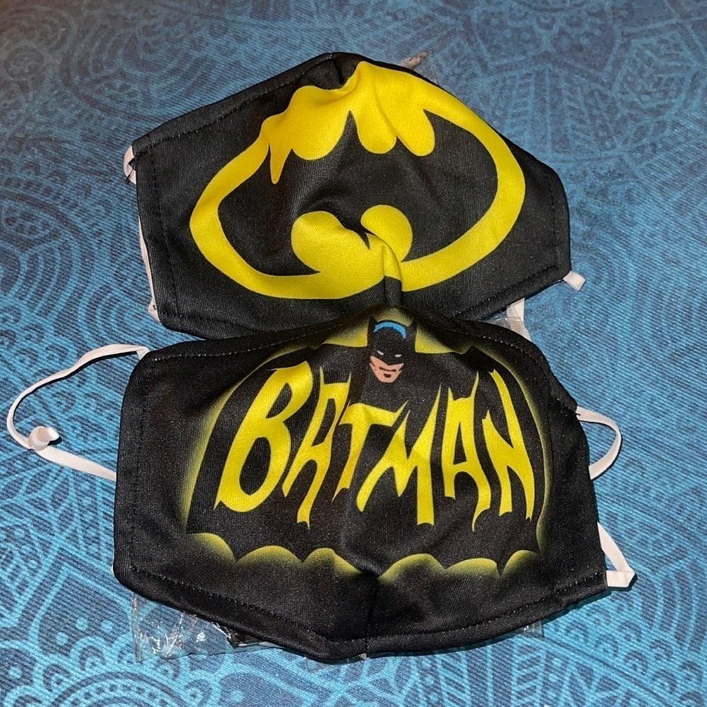 6/$20 New set/2 Batman adjustable face masks
